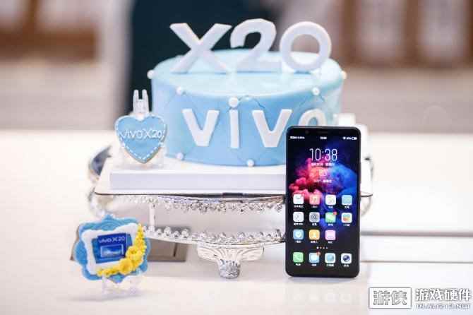 更值得购买的全面屏手机，vivo X20全通路首销告捷