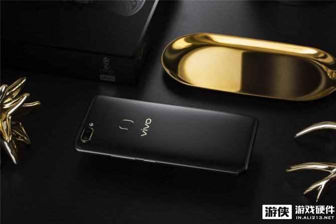 单品第一+全面屏59%销量占比！vivo X20国庆横扫手机市场