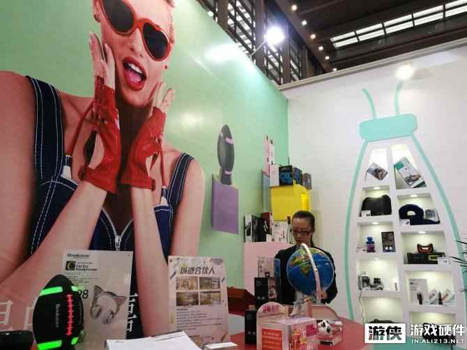 深圳国际礼品展 Brookstone新奇乐产品引众人围观