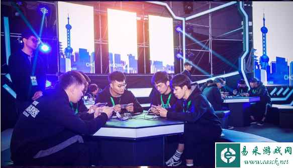 球球城市总决赛轰动全城，傲风大礼完满收官！