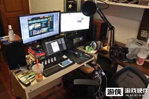 傲风“铁血男爵”电竞桌：你的游戏体验是完整的吗？