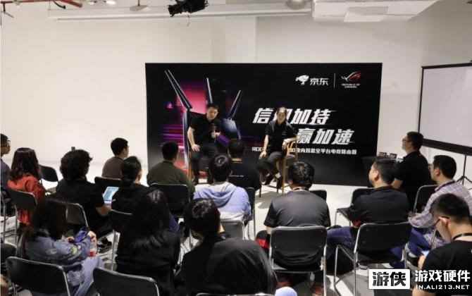 PS4主机游戏玩家福音，华硕首款全平台[手游/PC/主机]游戏加速路由ROG GT-AC2900专访