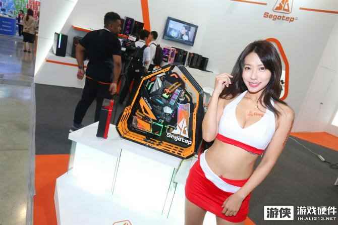 台北电脑展：透与不透你做主 鑫谷公布特别机箱