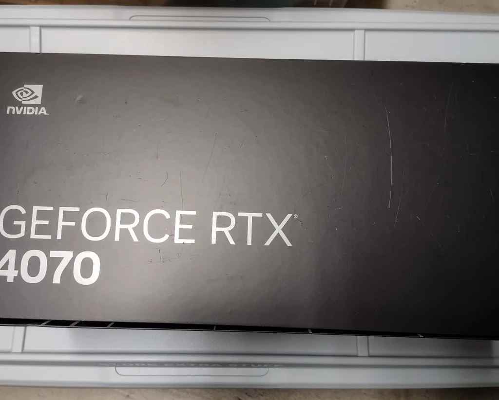 RTX 4070公版包装盒泄露,与4070Ti使用同样显存配置