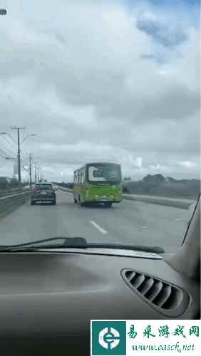 别的表演虐待动物你这是虐待人 动图 粉嫩嫩的玉足！