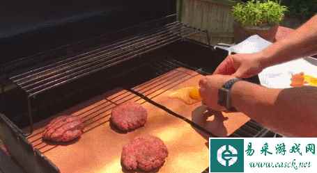 碍事梨可爱捏 动图 你老婆这么凶吗要这样藏私房钱