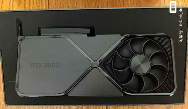 胎死腹中的RTX 3090 Super现身:高颜值纯黑外观