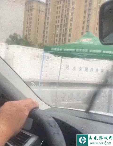 那个气压会不会吸出来点什么 动图 女版三角铁的诞生