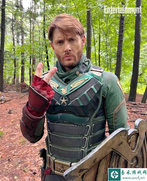 詹森·阿克斯确认出演《黑袍》衍生剧《五号世代》