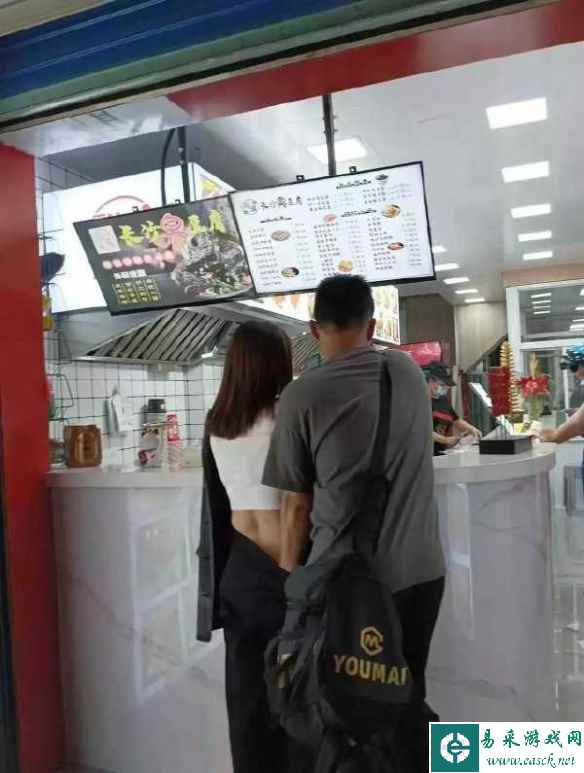 高铁上的地狱绘图 囧图 跟纸片人谈恋爱算爱情么？