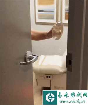 硅胶胸算义体装甲吗？动图 这件艺术品在法国算违禁吧