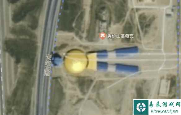 兰州惊现酷似擎天柱的影视城 网友:看样子快要生了！