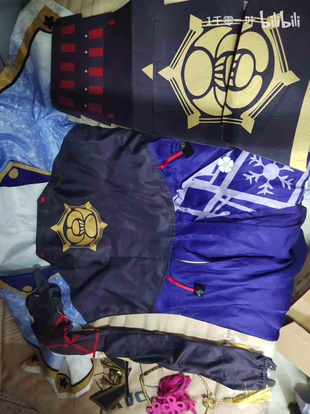 有没有人收我六十块钱的神里绫华C服啊
