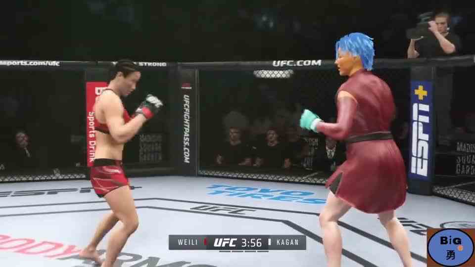 美国女拳霸狂言30秒KO对手惹怒张伟丽残重拳猛砸KO！UFC格斗游戏