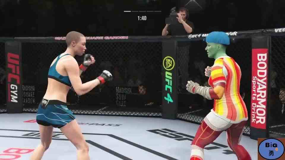 中华光头女将无惧强敌迎战美国女拳霸，大战一触即发！格斗游戏