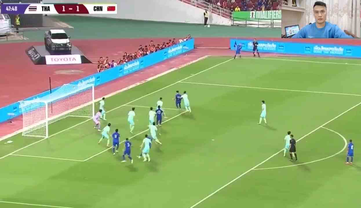 正播世预赛中国男足VS泰国，扬科维奇没想到，国足上演最热血一幕