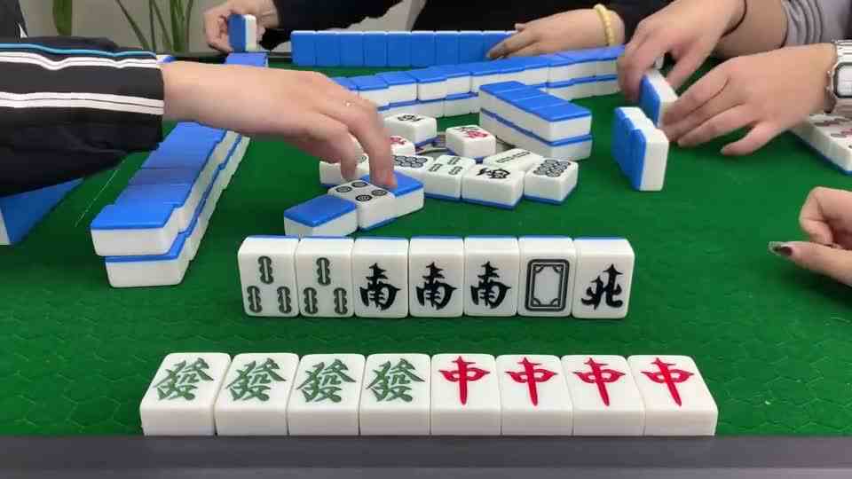 麻将：好牌不停杠，四杠定乾坤，高手就是不一样