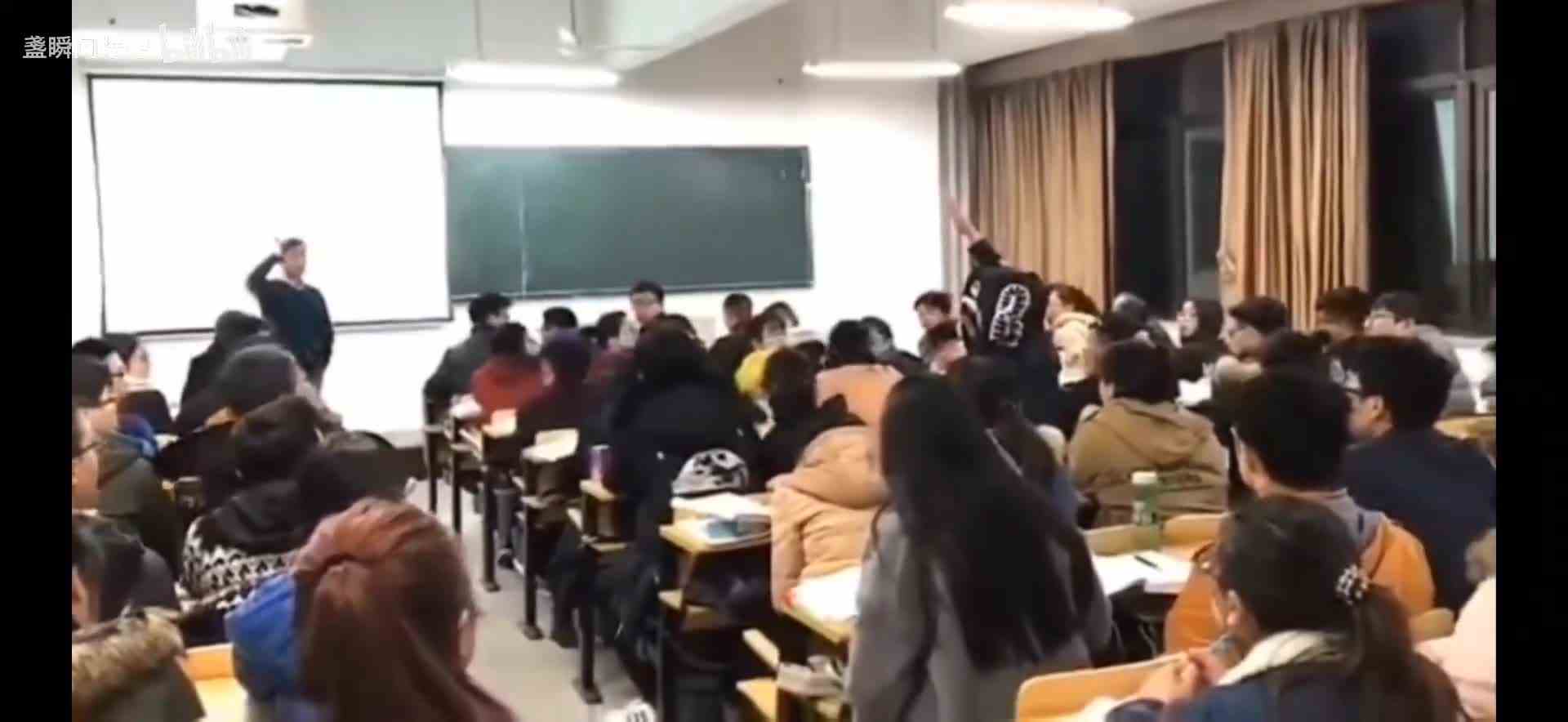 wowaka带领4大将，大闹宁波大学