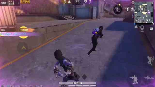 搞笑吃鸡：强化战士“增强伤害”技巧，一爪子585伤害，单挑完虐超级猎手