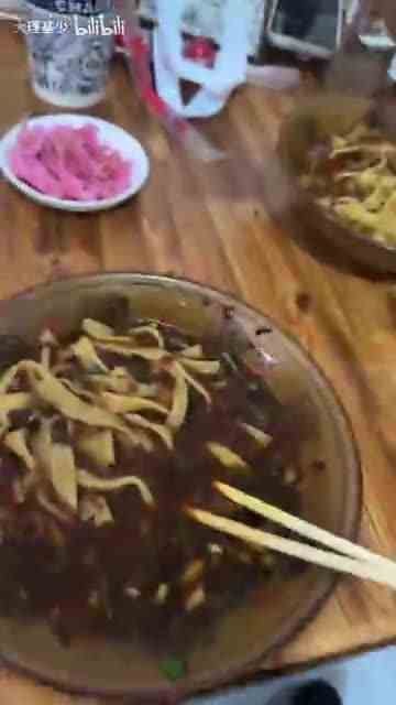 【大理基少】更新了一条视频，快来围观！1