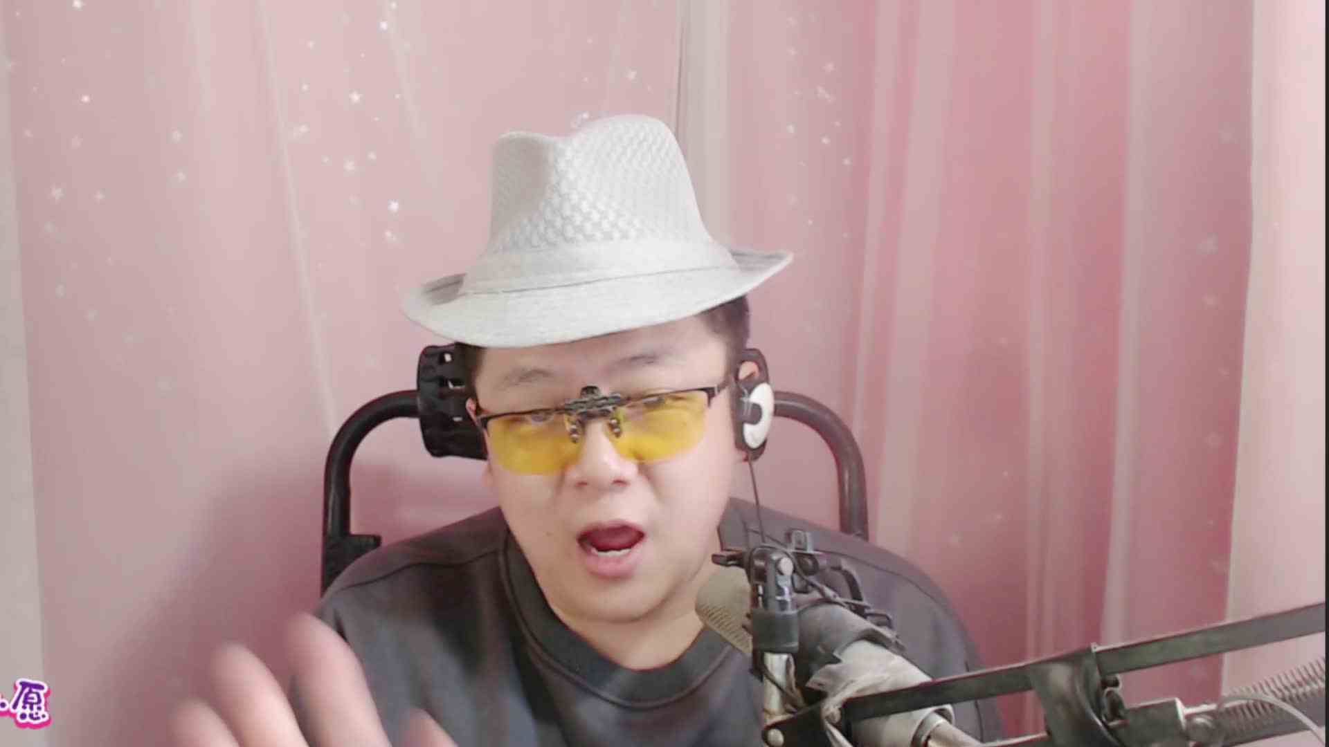 有人投诉马和狗拉雪橇 请你为他们考虑一下谢谢 三哥解说