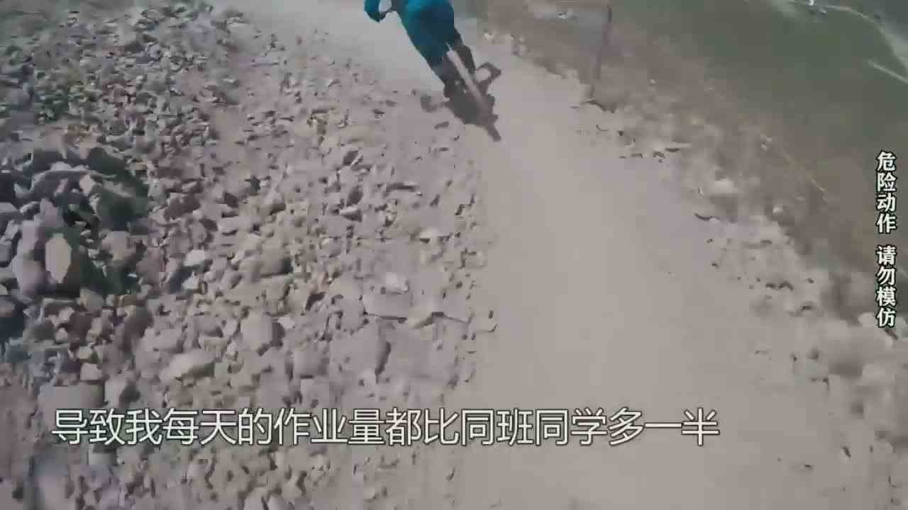  当你参加疯狂飞车比赛遇见班主任？第一视角带你打败对手！刺激！