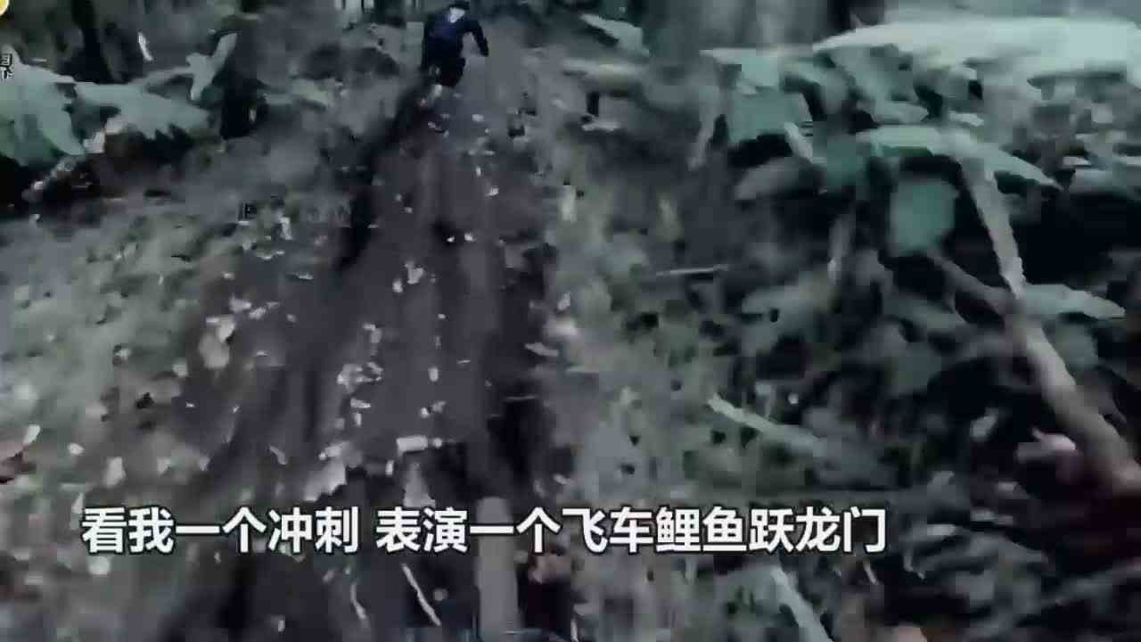 挑战飞车大战遇到班主任？第一视角带你飞车逃离愤怒的班主任！