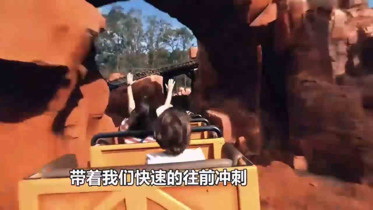  挑战恐怖怪物小火车，被霸王龙一口吃掉？第一视角带你去体验！