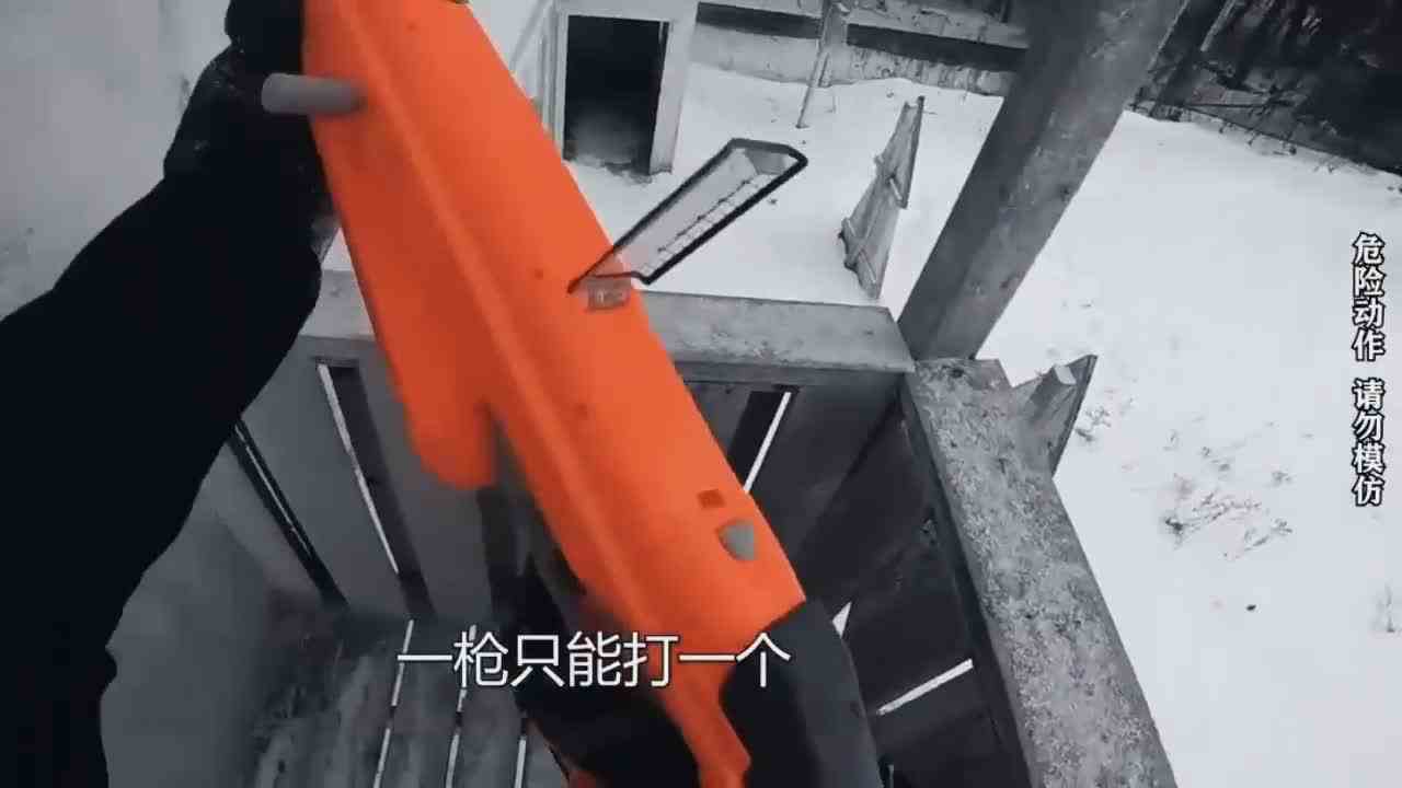  当你进入吃鸡战场雪地模式？第一视角带你抢超级空投绝地反击！