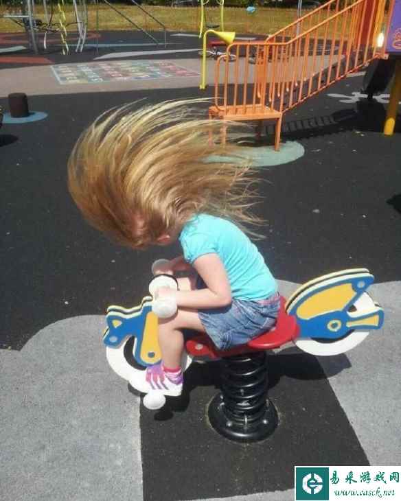 用士官长头盔当骨灰盒 囧图 街霸布兰卡小时候照片