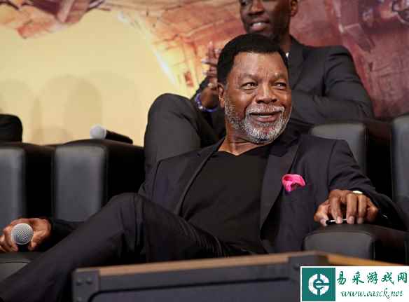 《洛奇》黑人拳王扮演者卡尔·威瑟斯去世 享年76岁