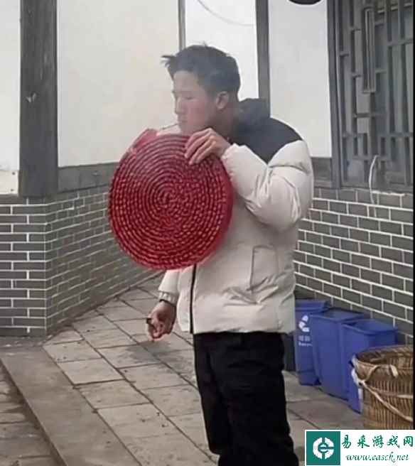 敢这样点鞭炮的真是个狠人 囧图 外卖小哥迷路喊救命