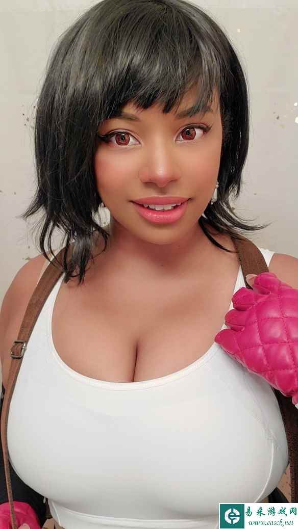 黑人小姐姐COS《FF》蒂法、爱丽丝 这个身材绝了！