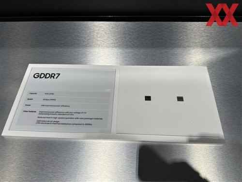 三星展示GDDR7显存:RTX 5090将首发 性能可翻倍!