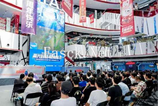 三星新一代电竞装备OLED G6强势助力京东高光时刻挑战赛