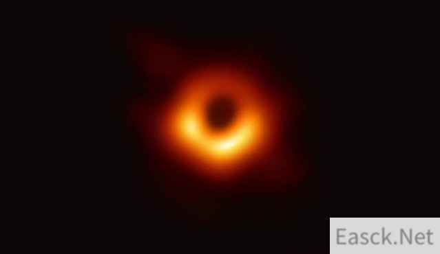 《逆水寒》光速蹭热点，游戏内出现黑洞