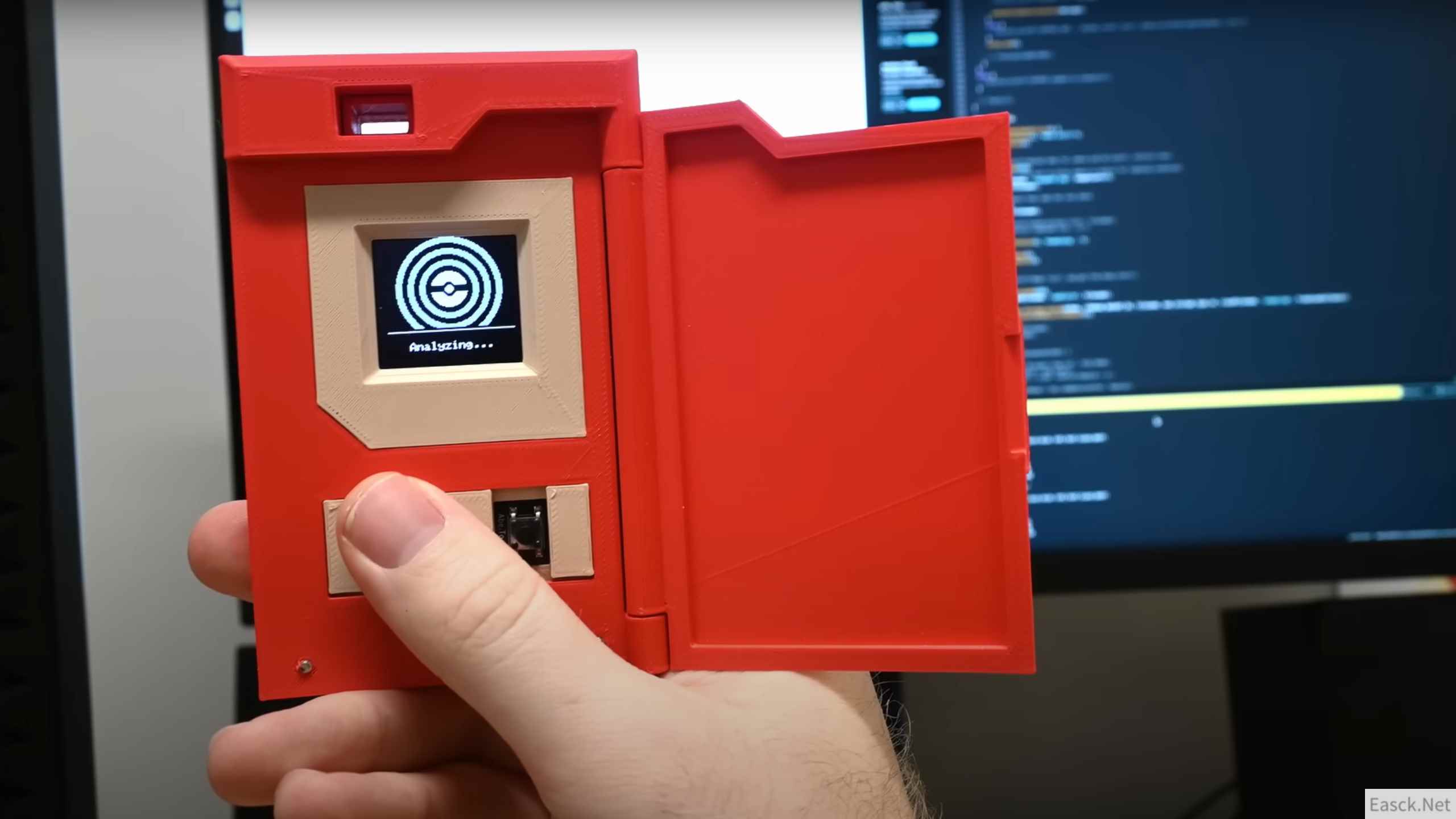 高手自制超还原宝可梦图鉴 可识别手办和网络图片