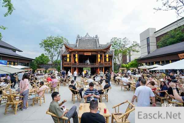 2024征途嘉年华点亮成都，游戏助推地方文旅产业发展