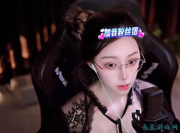 游戏女主播被锤比赛请代打？！队友炸裂现场开锤！网友：这就是个惯犯！