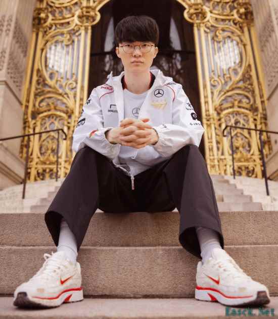 LOL:Faker接受采访否认退役传闻