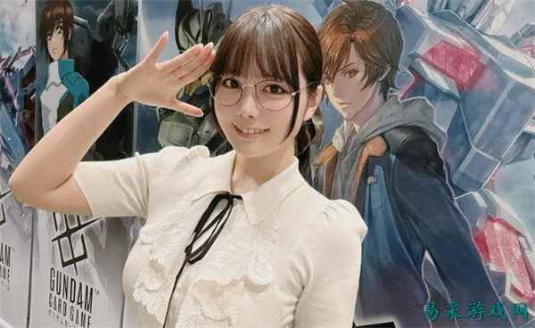 高达卡牌对战邂逅写真女神：东云海参与万代高达卡牌试玩活动！