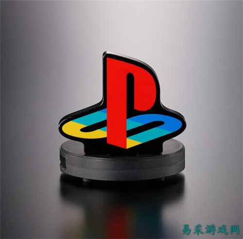 万代推出全新PS水晶立标 轻按发出经典PS启动音效