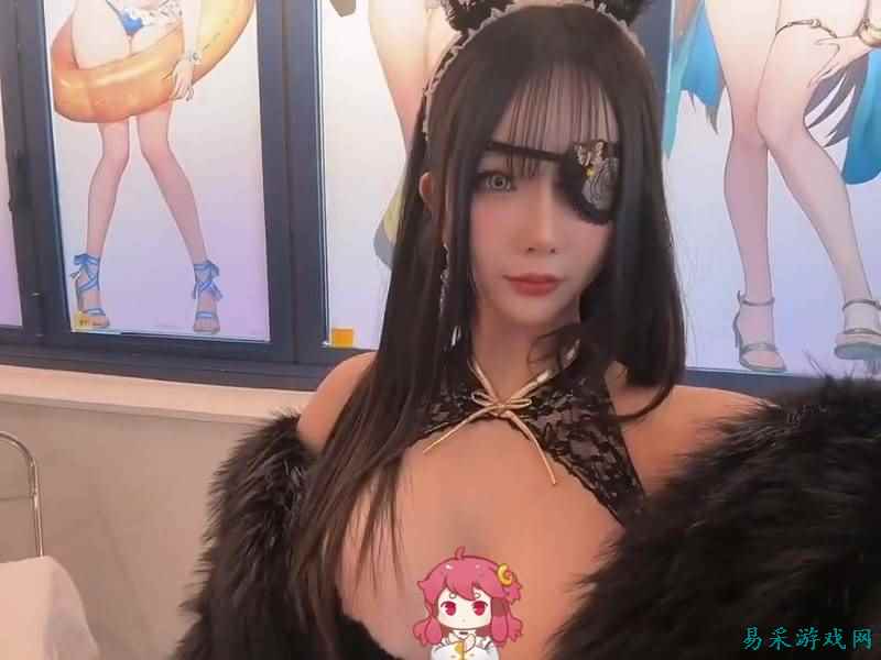 《剑星》新体模尹雪花新COS美照:大雷兔女郎诱惑难挡