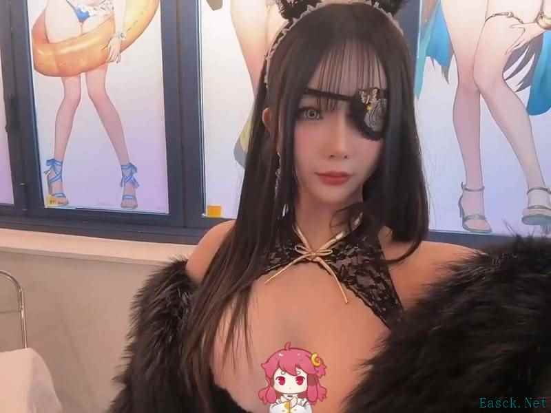《剑星》新体模尹雪花新COS美照:大雷兔女郎诱惑难挡