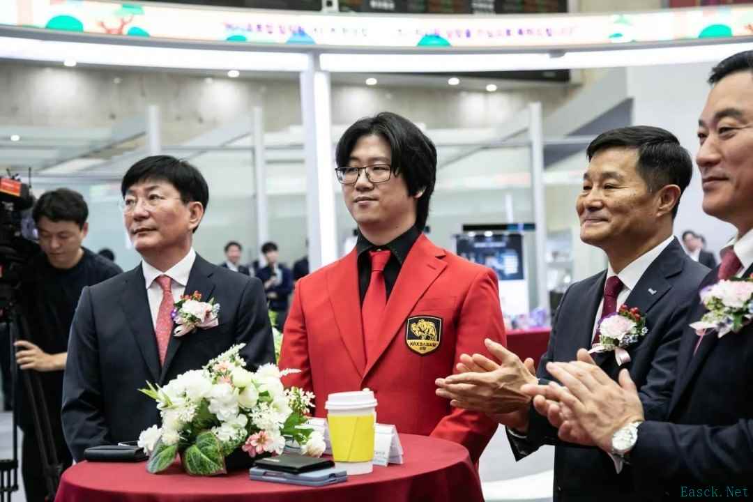 Shift Up创始人金亨泰：从美术设计师到亿万富豪的崛起之路