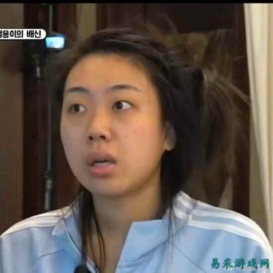 韩国女星李泳知素颜上综艺被吐槽 本人道歉
