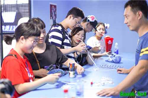 发现巡游圣地！辐射小子在ChinaJoy现场建了个实体避难所