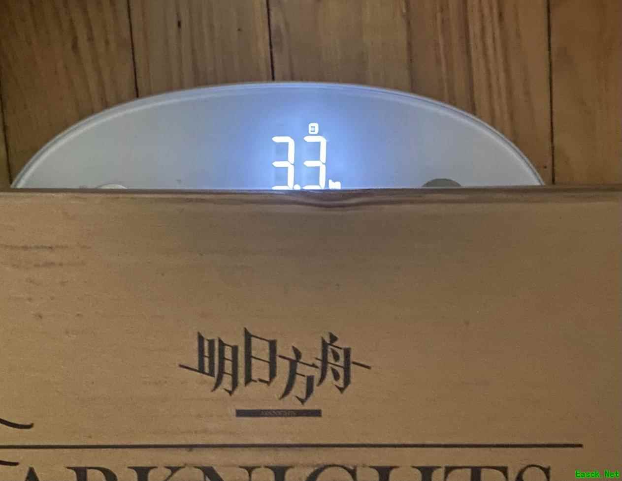 明日方舟：超值官方美术设定集Vol.1上手开箱玩 内容丰富翔实 质感惊人