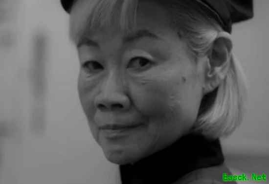 《黑暗之魂》系列已故旁白老奶奶配音片段：这熟悉的史诗感