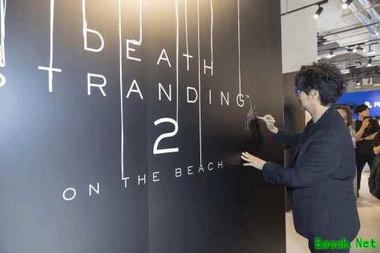 小岛工作室逛香港快闪店 小岛新川签名留念